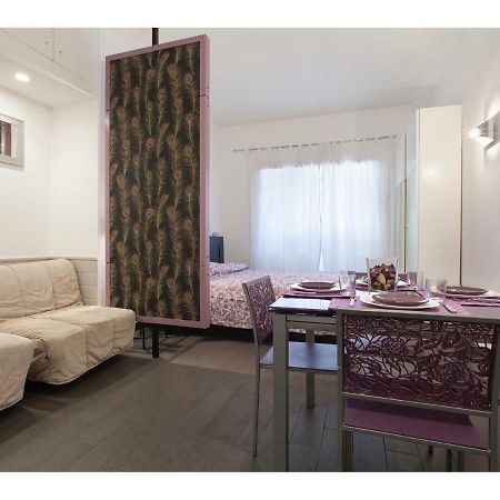 My Purple Apartment In The Center Of רומא מראה חיצוני תמונה